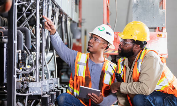Best Local Electrician Companies  in Lakeside, VA